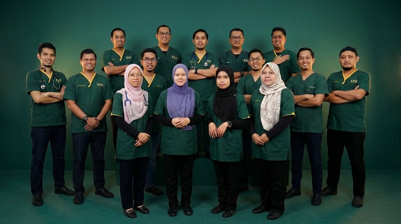 Pasukan doktor Klinik Adam Hawa Ipoh, Perak